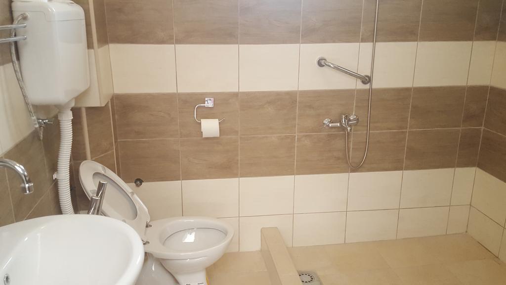 Apartments Diva Добра вода Екстериор снимка