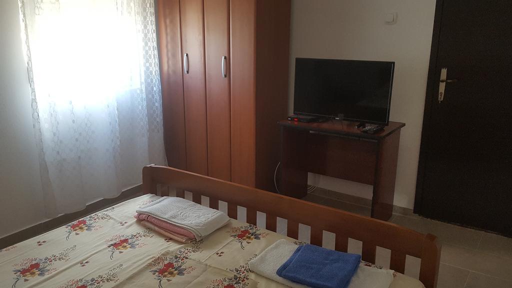 Apartments Diva Добра вода Екстериор снимка