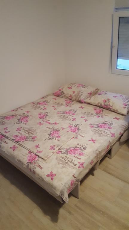 Apartments Diva Добра вода Екстериор снимка
